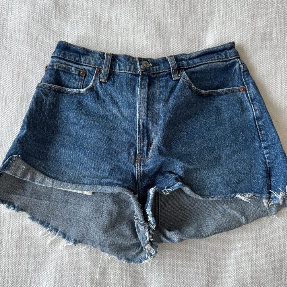 Abercrombie & fitch Curve Love high rise mom short - size 29
